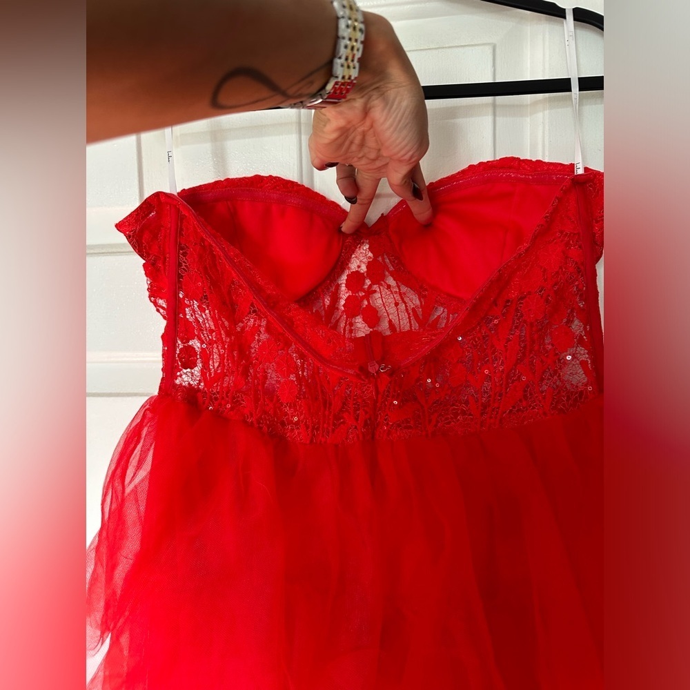LULU’S RADIANT DESIGN TULLE LACE STRAPLESS BUSTIER MAXI DRESS - Picture 14 of 16